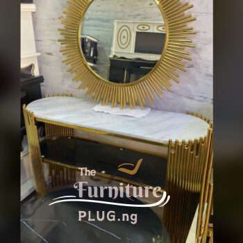 Luxury Contemporary Mirror and EntryWay Console Stand