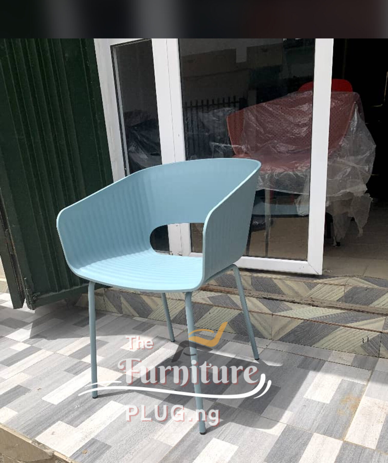 Classy Wooden Top Restaurant Dining Set 2 Classy Wooden Top Restaurant Dining Set - Image 2